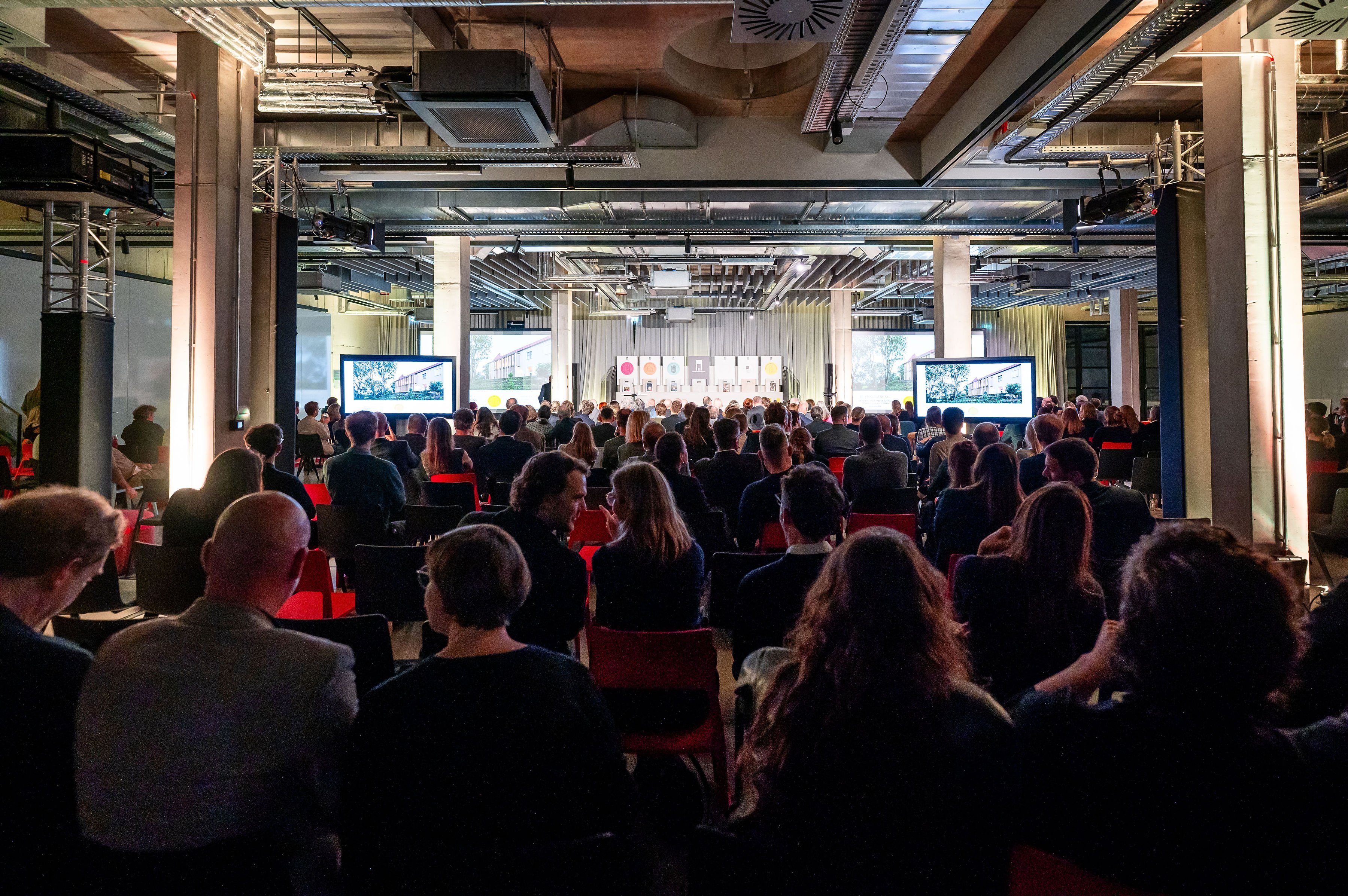 706 BESTOFARCHITEC24 PJK1583d