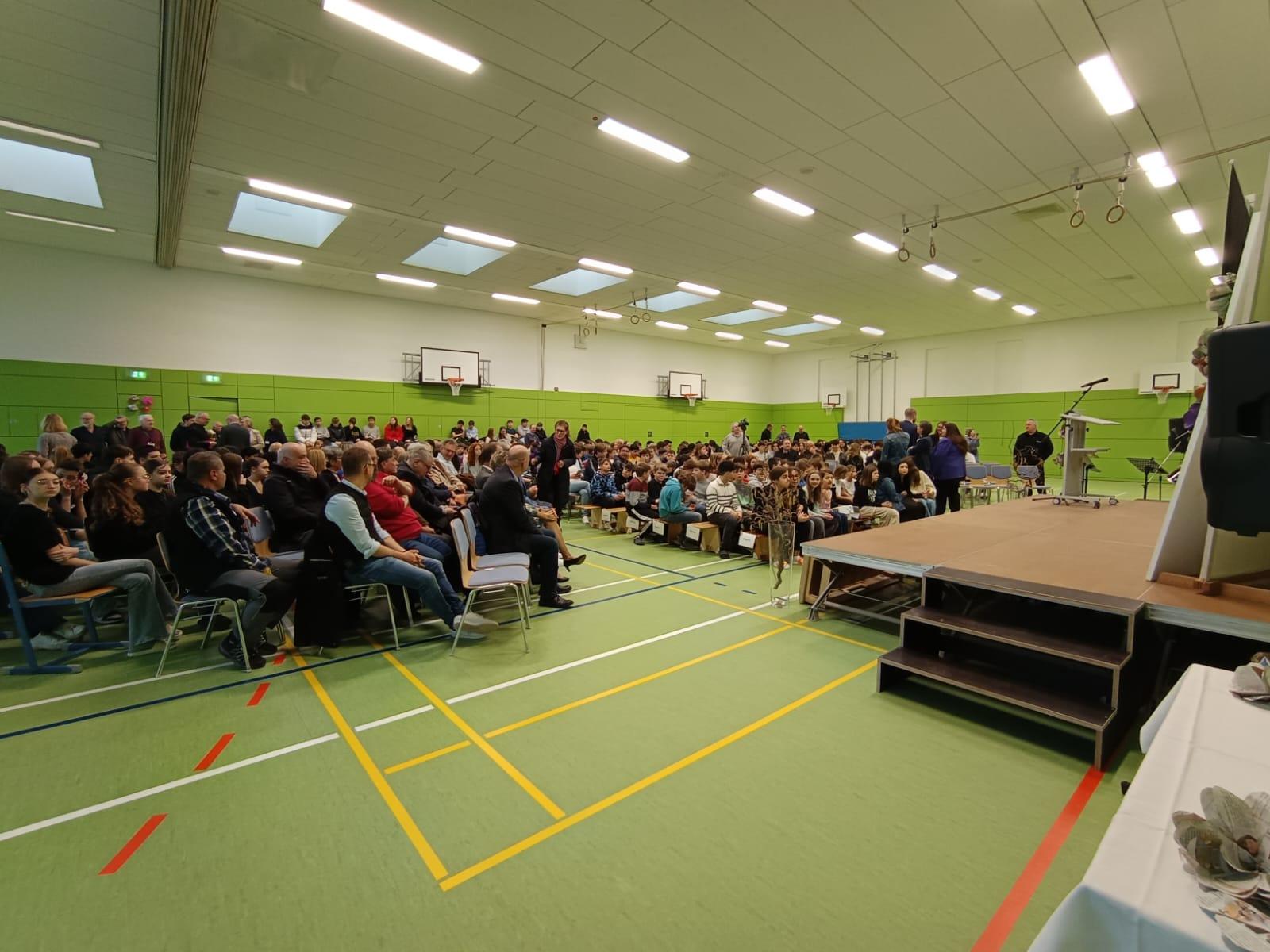 Robert Maier Architekten Einweihung Weiß Ferdl Schule 01