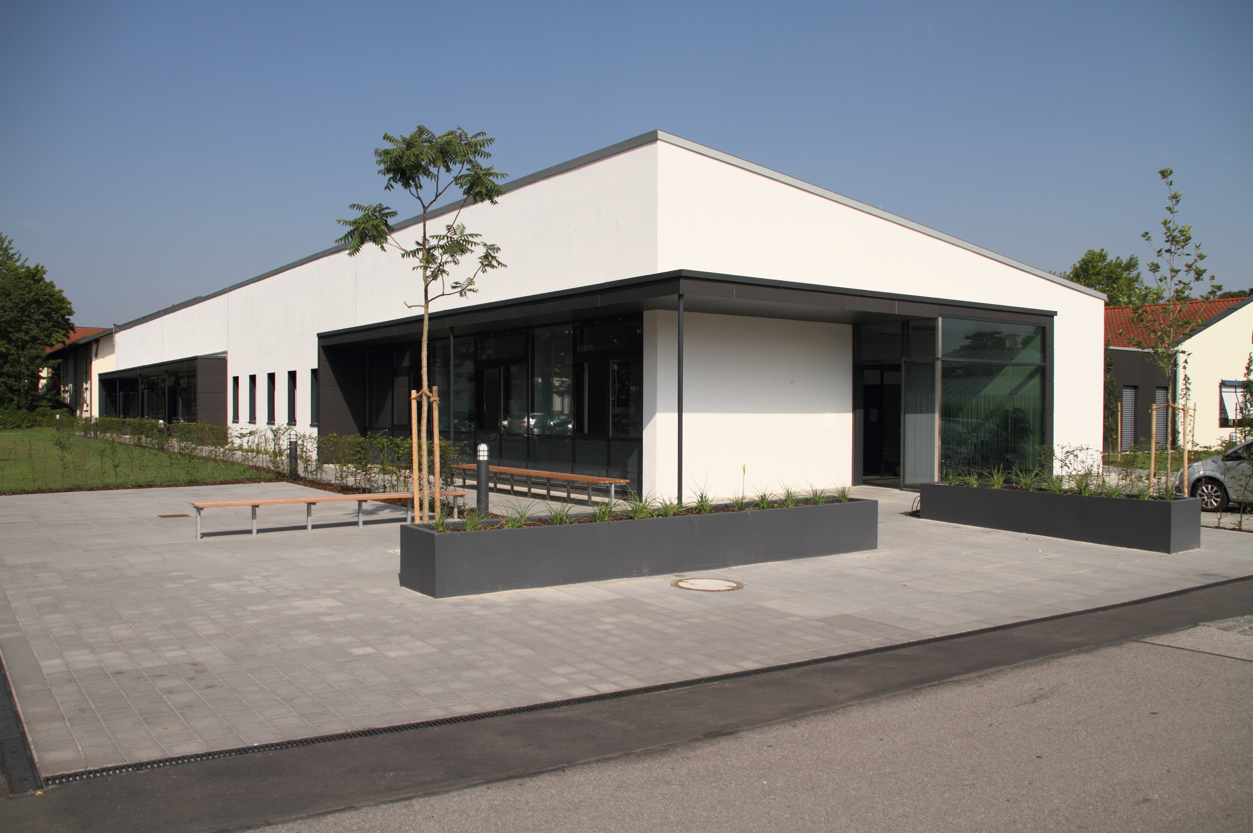 Ecksberg Gebäude Aussen Tag 14