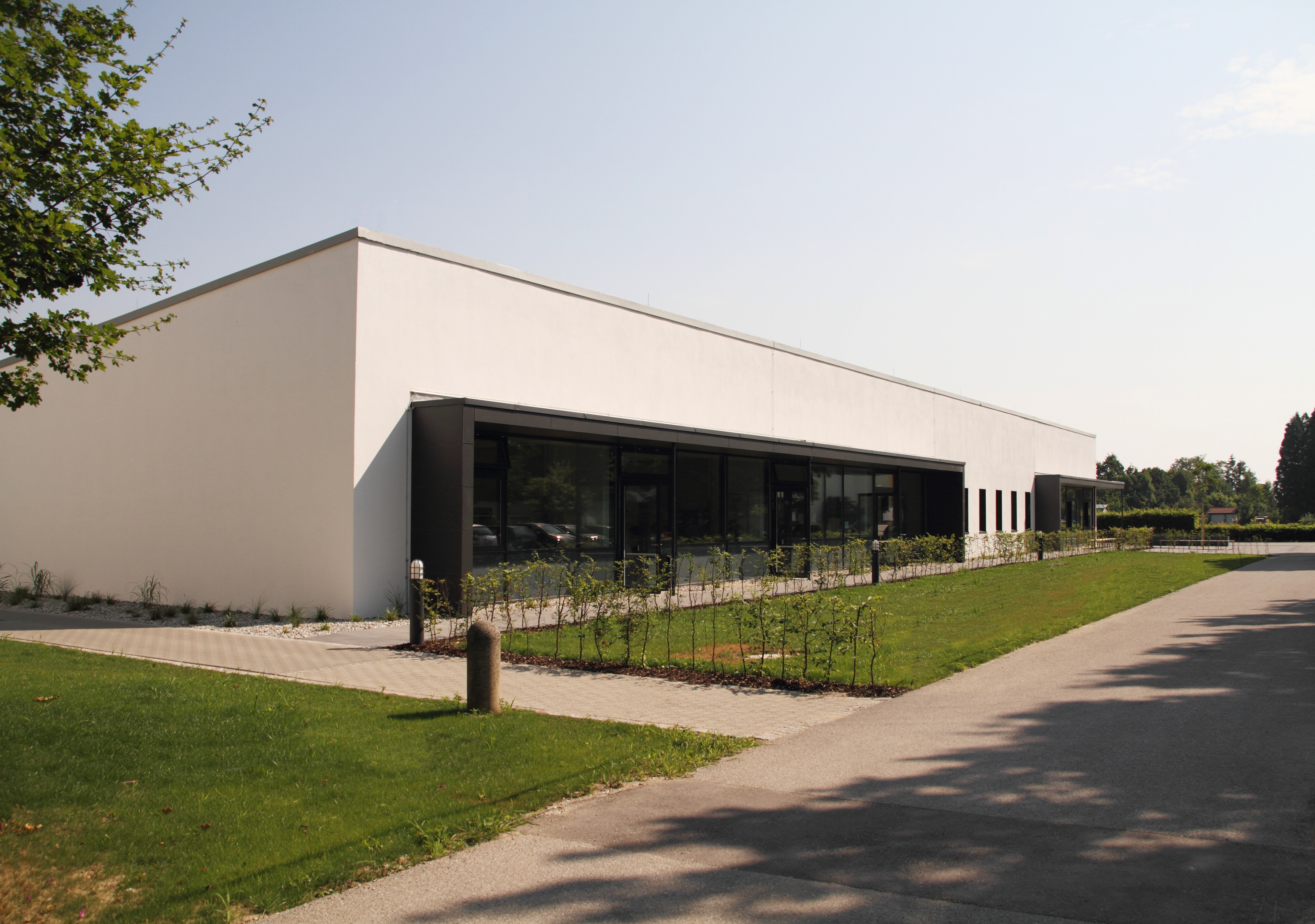 Ecksberg Gebäude Aussen Tag 28 Ecksberg Gebäude Aussen Tag 28