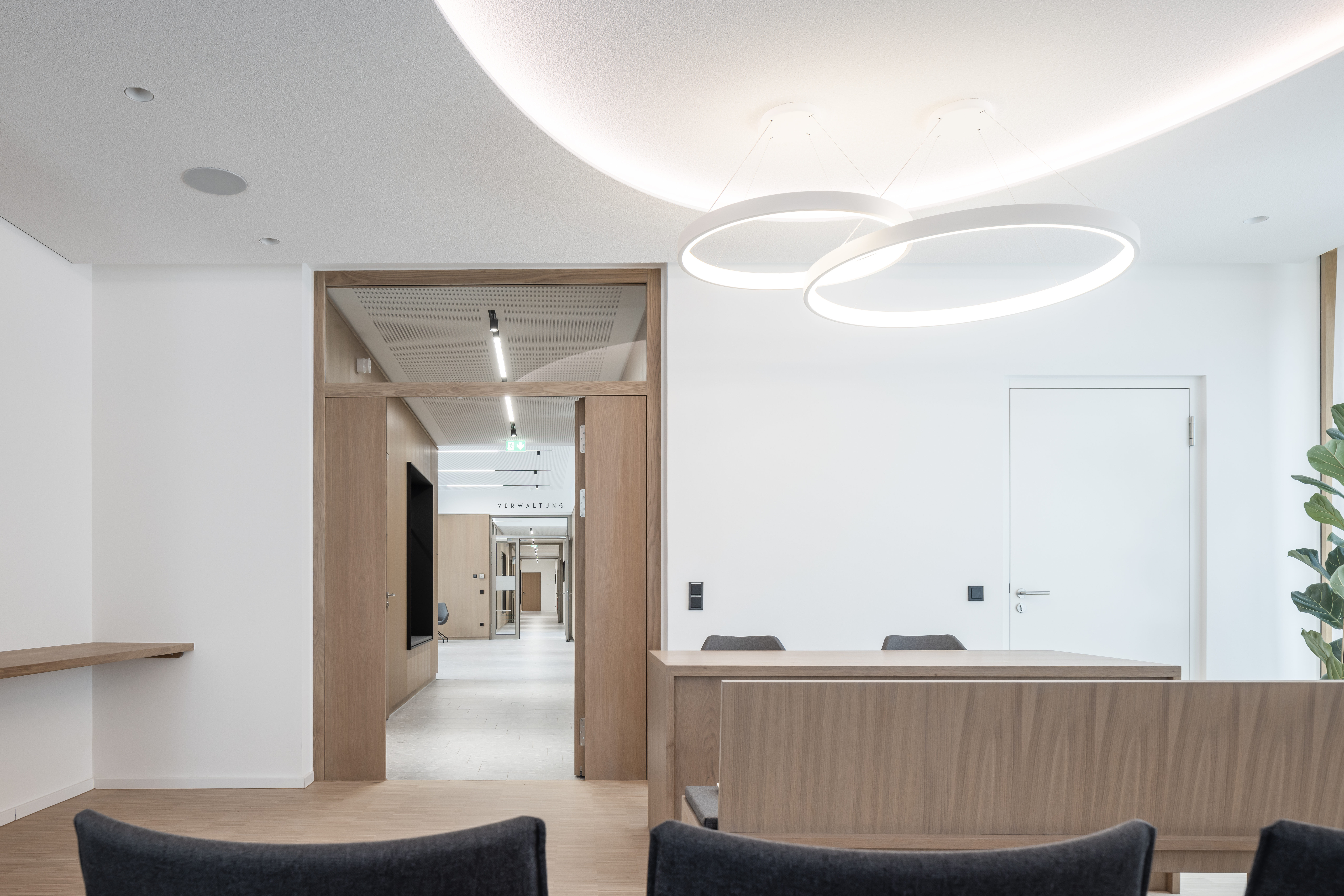 Rathaus Reischach Beleuchtung