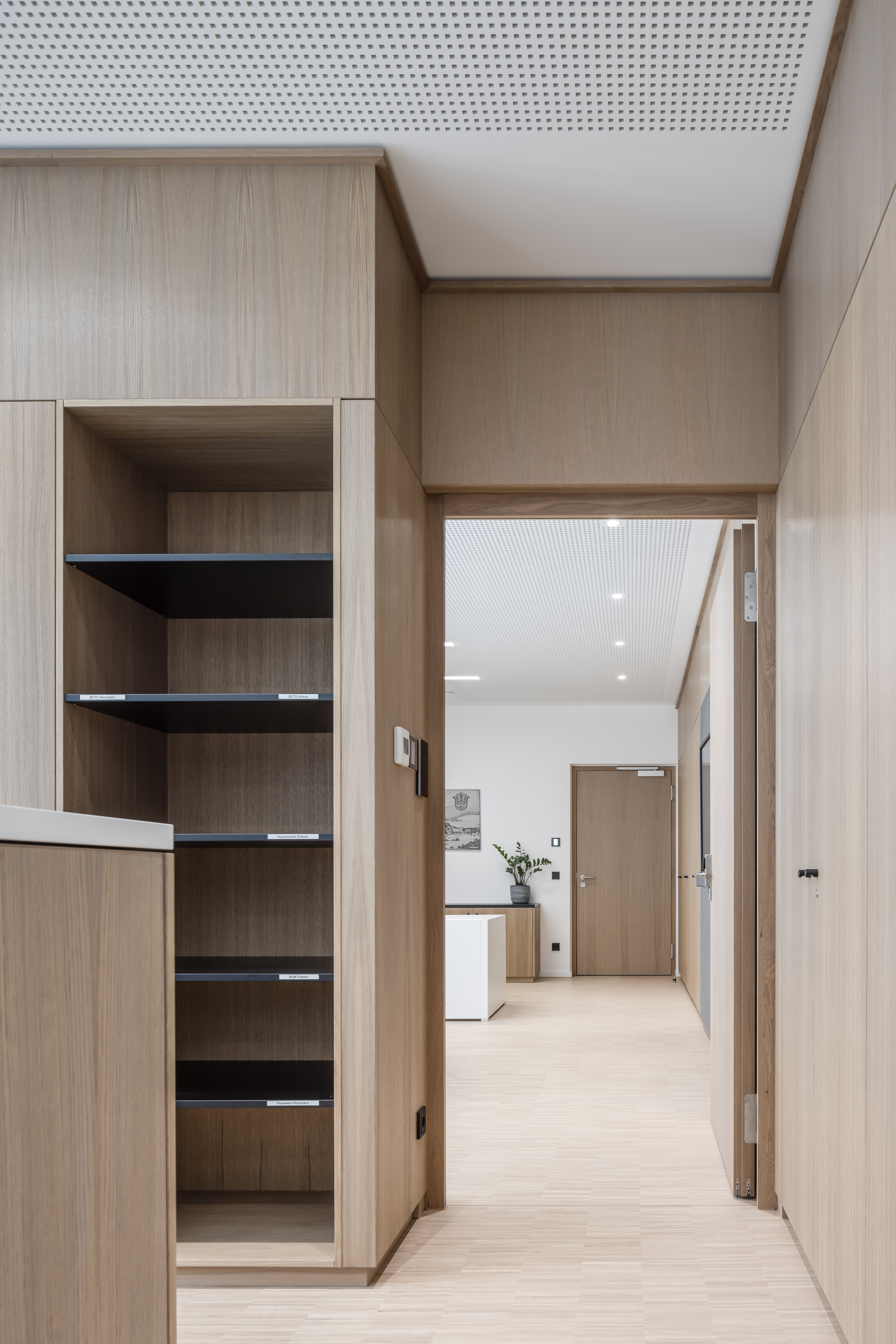 Rathaus Reischach Einbauschränke